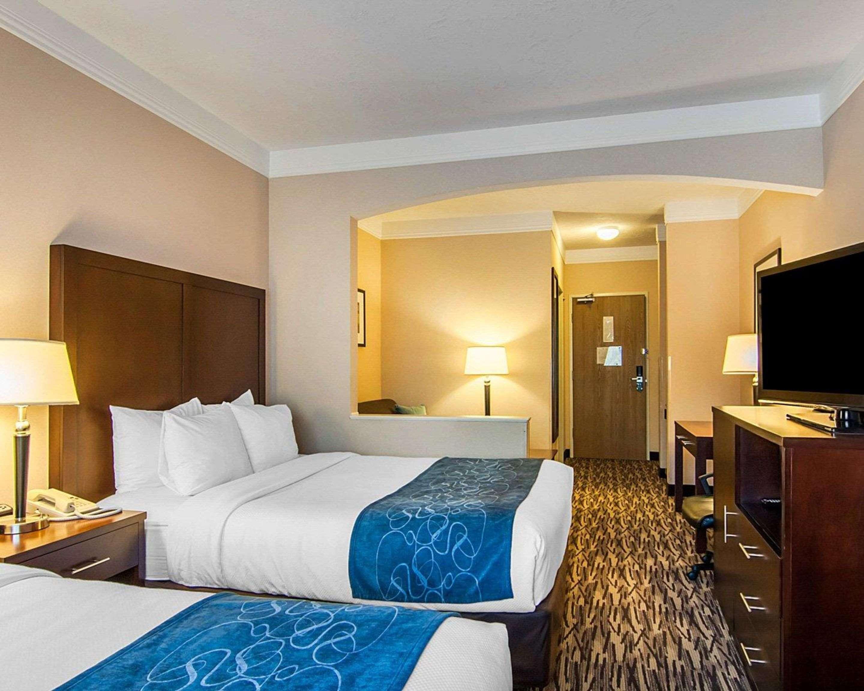 Comfort Suites Салем Екстериор снимка
