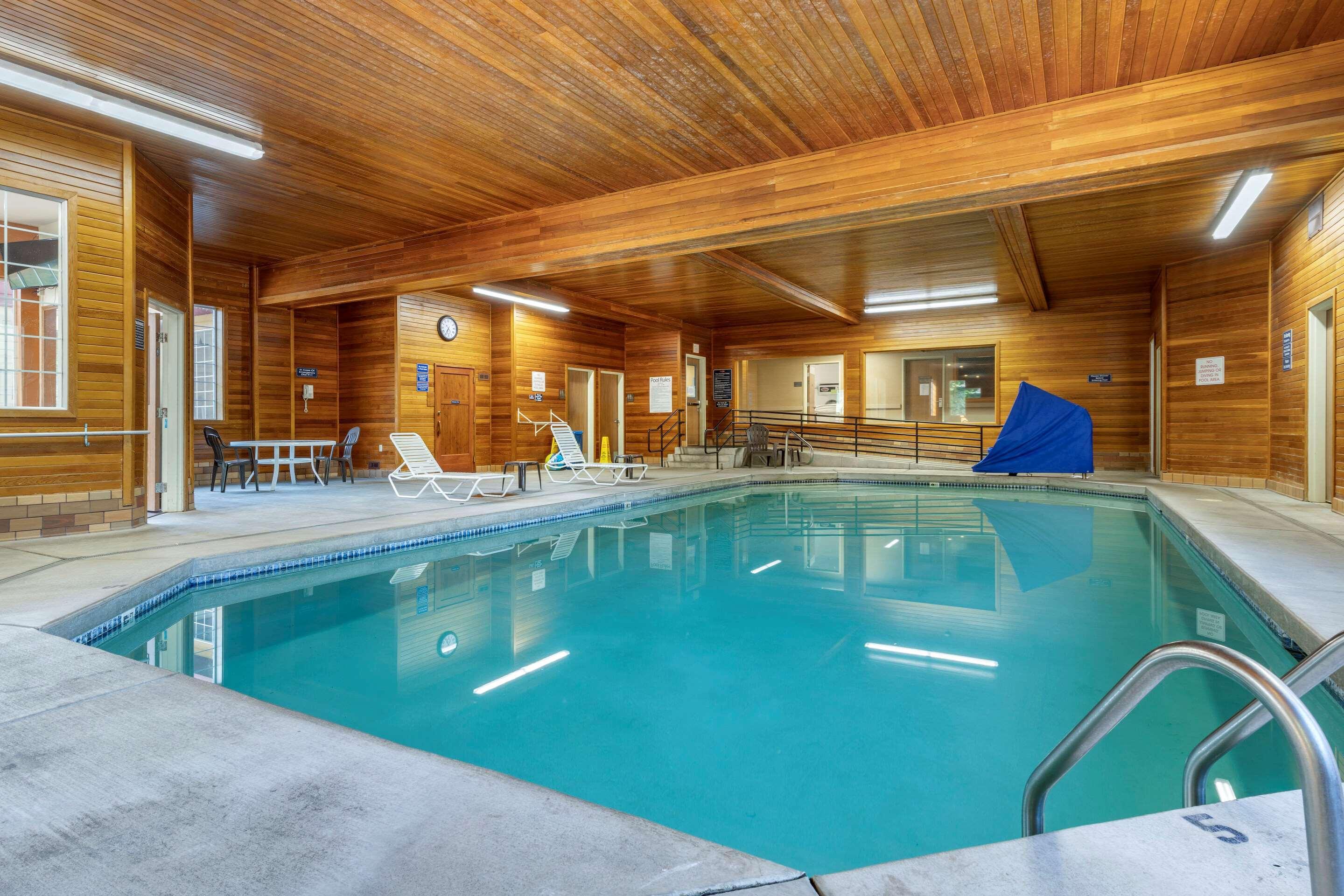 Comfort Suites Салем Екстериор снимка