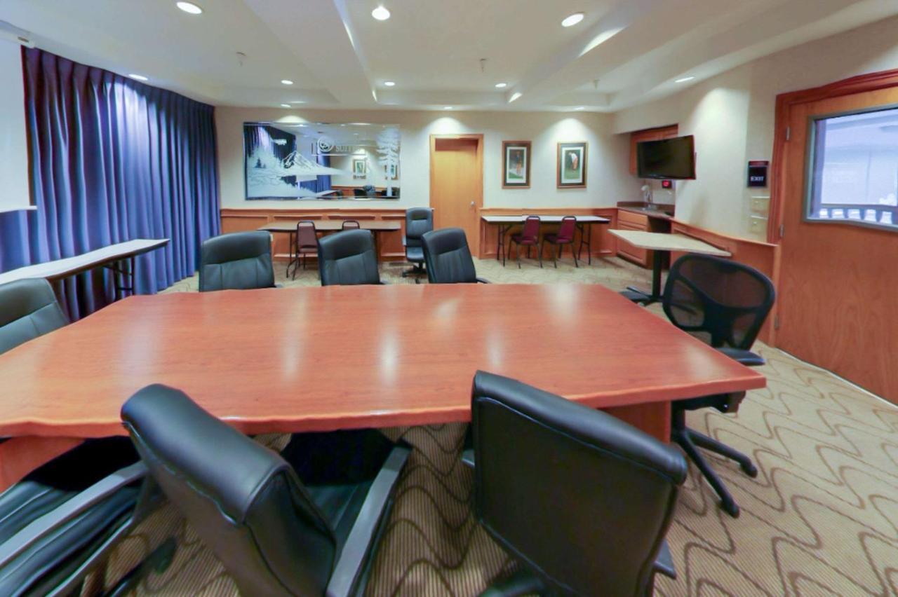 Comfort Suites Салем Екстериор снимка