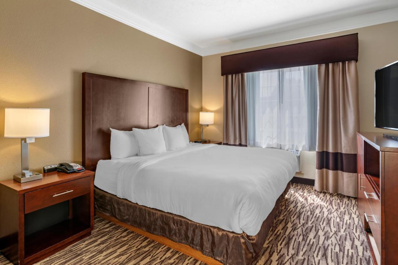 Comfort Suites Салем Екстериор снимка