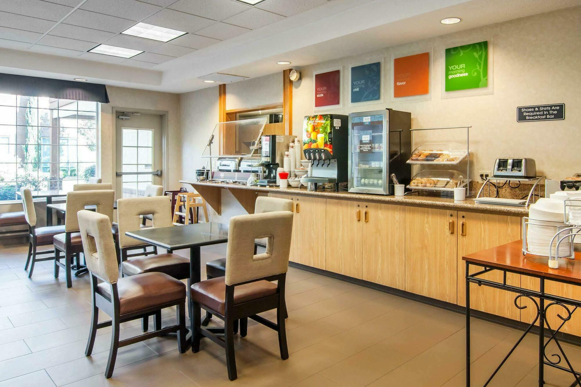 Comfort Suites Салем Екстериор снимка