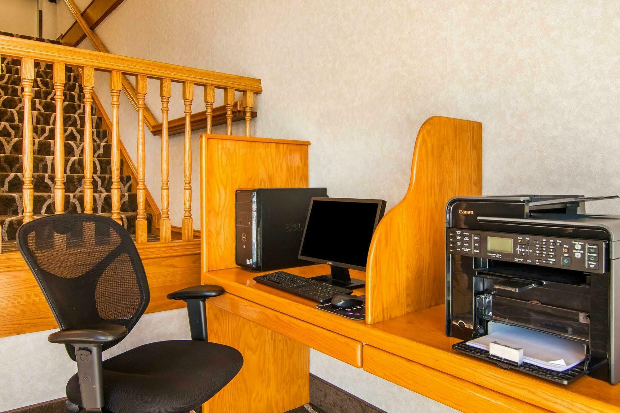 Comfort Suites Салем Екстериор снимка